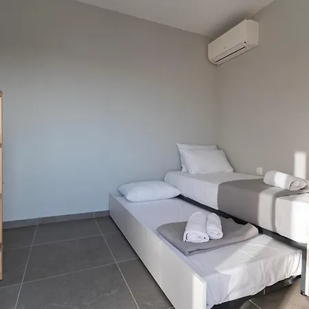 Aurora Luxury Néa Mudaniá