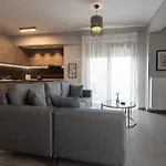 Aurora Luxury Apartment *