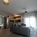 Aurora Luxury Apartment *